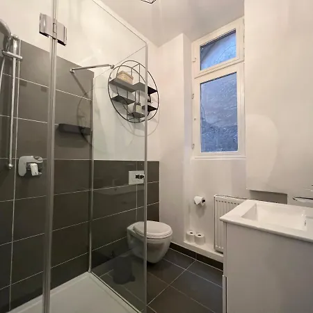 Direkter Moselblick I Altbau I 4 Personen I Terrasse Διαμέρισμα *