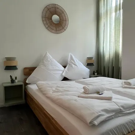 Direkter Moselblick I Altbau I 4 Personen I Terrasse Διαμέρισμα *